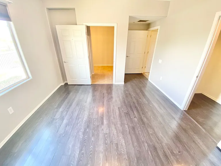 6868 Sky Pointe Dr #1035 — Photo 15