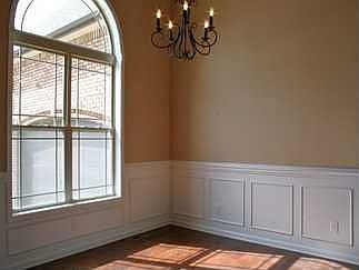3rd image of 393 Waylon Ct