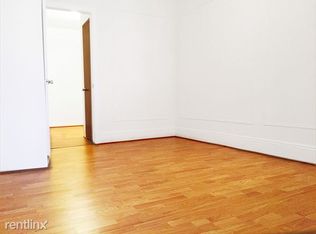 6076 67th Ave, Ridgewood, NY 11385