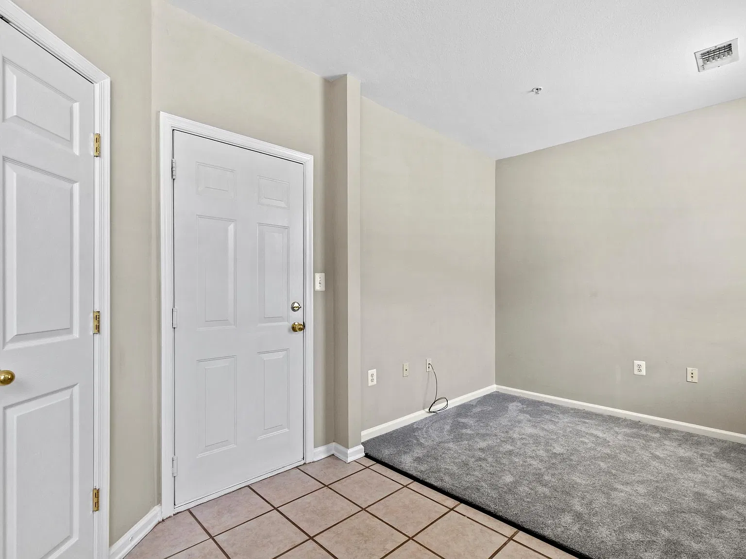21844 Kelsey Sq — Photo 3