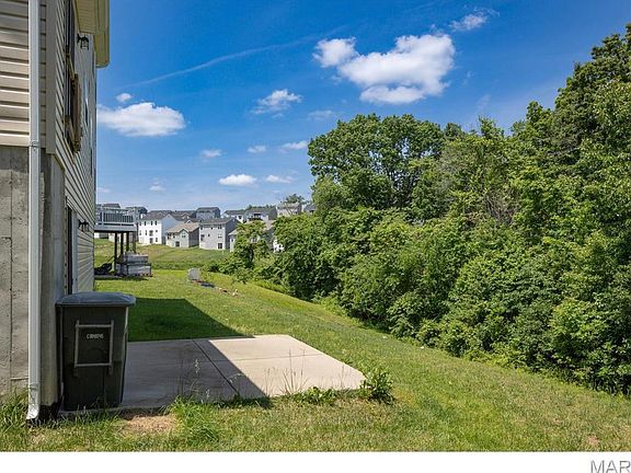 4th image of 255 Winding Bluffs Ct