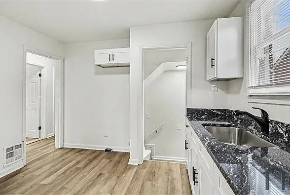 11276 Somerset Ave — Photo 9