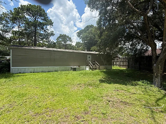 2 bed, 1.0 bath, $900 — Photo 3