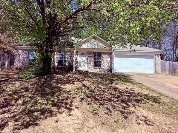 1200 Oak Hl, Benton, AR 72015