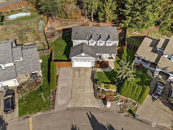 4th image of 13501 20th Avenue E