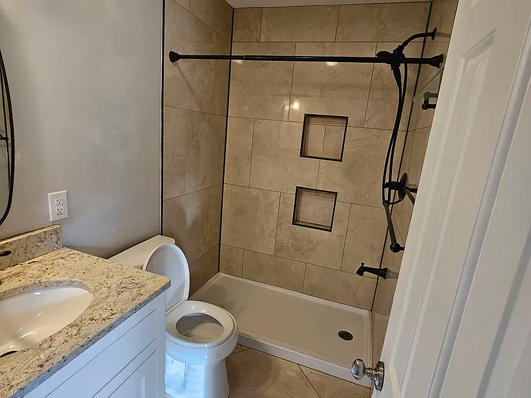 313 Jasper Dr — Photo 6