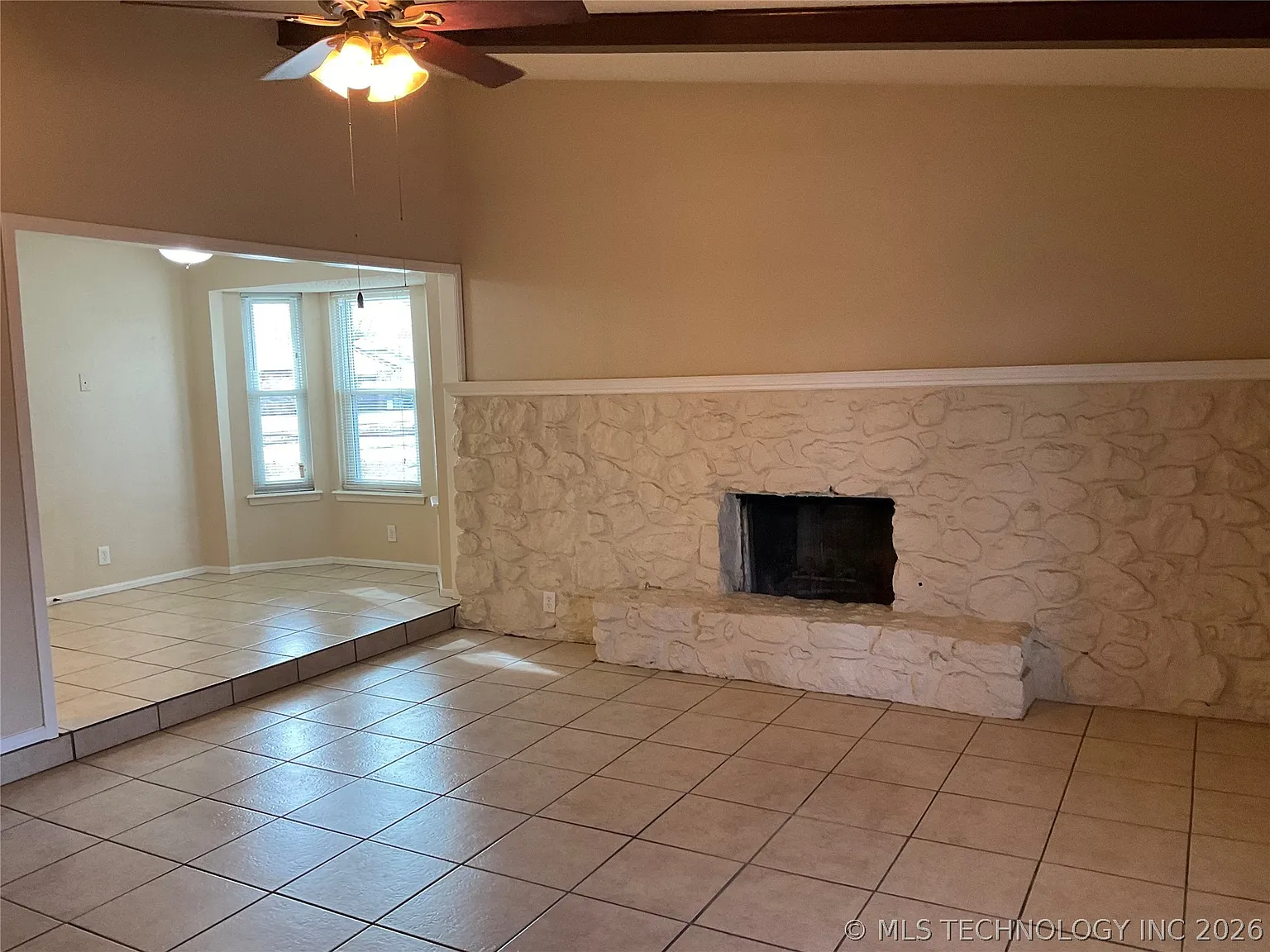 3 bed, 2.0 bath, 1487 sqft, $1,650 — Photo 4