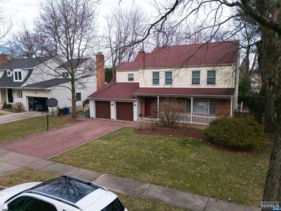 66 Eastbrook Dr, River Edge, NJ, 07661