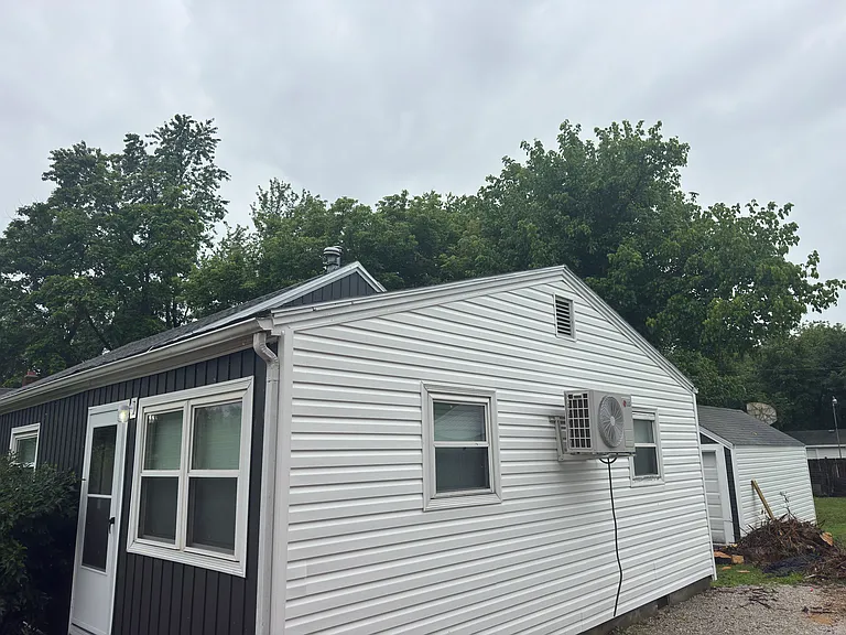 307 N West Ave — Photo 1