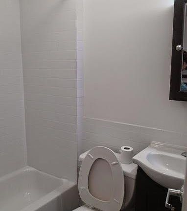 4th image of 13 Market St APT 9