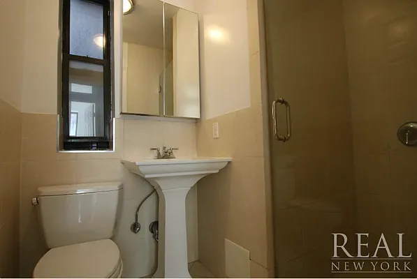 Rented by REAL New York | media 20