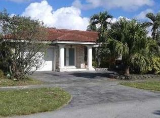 15539 SW 69th Ter, Miami, FL 33193