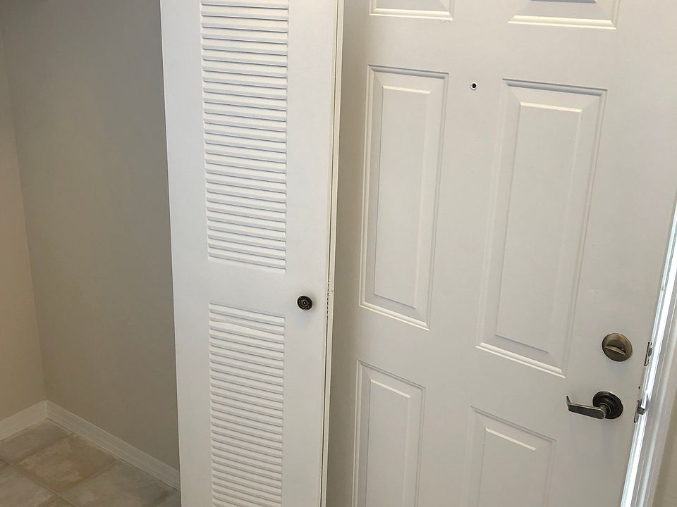 1st image of 13703 N Richmond Park Dr #3107