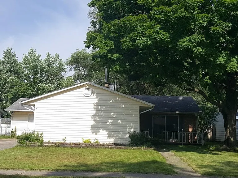 1203 Helmen Dr — Photo 3