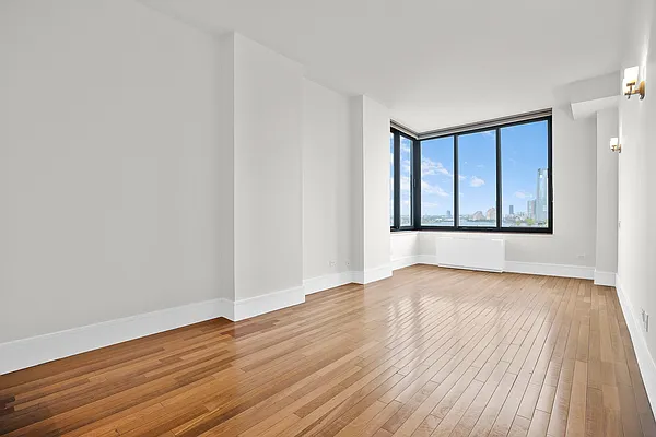 Rented by Keller Williams NYC | media 2