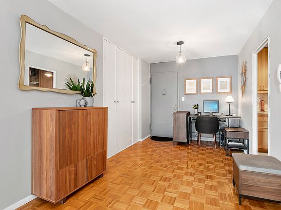 5th image of 85 Livingston St APT 6H