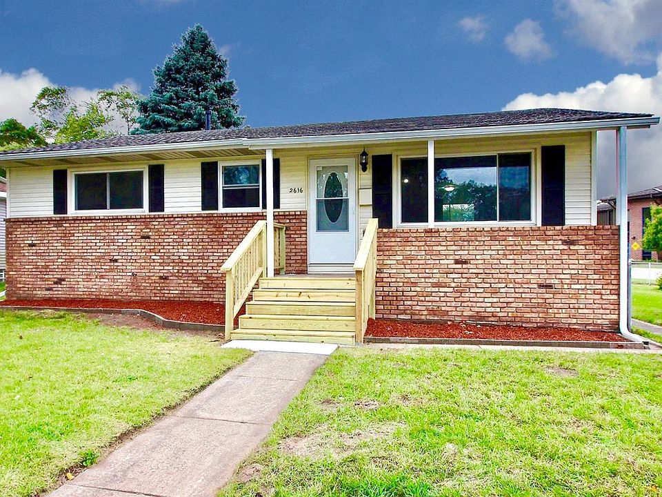1st image of 2616 Grand Blvd