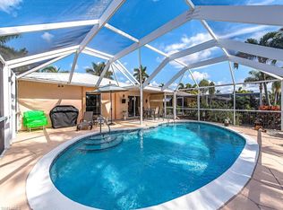 684 94th Ave N, Naples, FL 34108