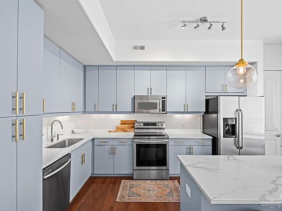 4th image of 4625 Piedmont Row Dr Unit 509
