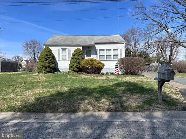 2005 Cunningham Rd, Wilmington, DE 19808