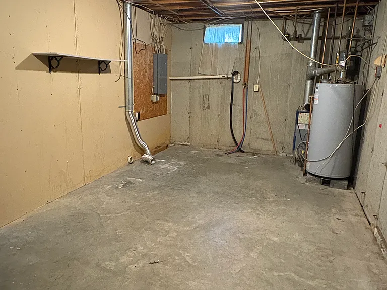 254 Saratoga Ave — Photo 28
