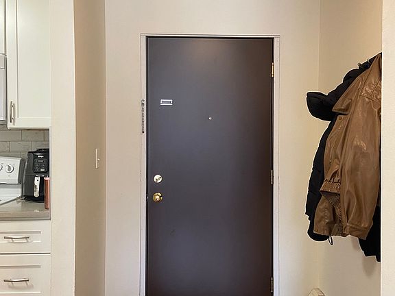 5th image of 1600 Packard St APT 6