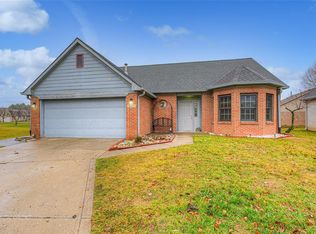 2047 Gallery Ct, Indianapolis, IN 46229