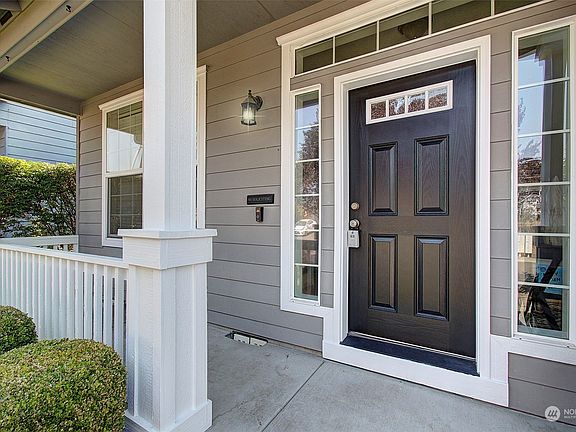 2nd image of 3905 NE 94th Street