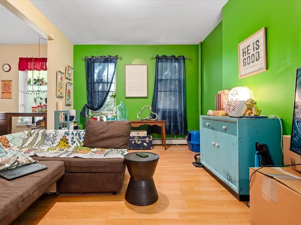 285 Lincoln Avenue image 14 of 36