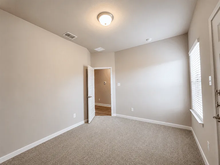 7220 Magnolia Vlg #101 — Photo 23