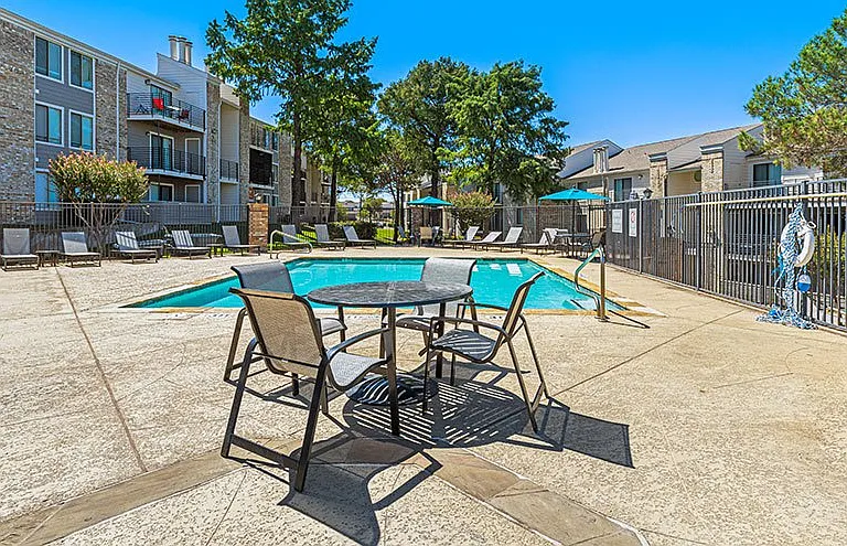 The Belmont Apartment Homes — Photo 23