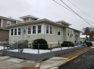 236 Elm Ave, Woodlynne, NJ 08107