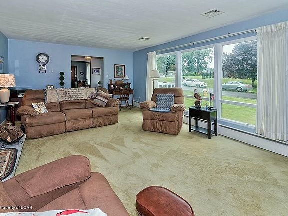 5th image of 40 Idlewood Dr