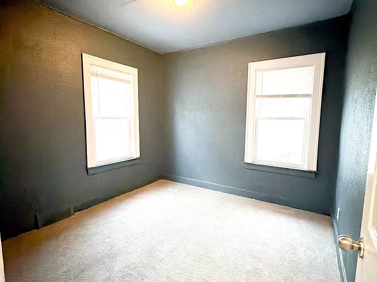 14011 Roselawn St — Photo 6