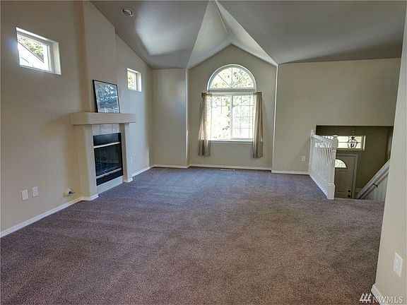 Living room, gas fireplace