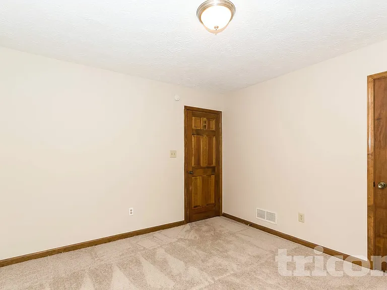110 Belair Trl — Photo 10