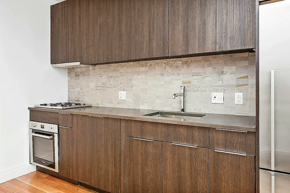 1329 Myrtle Ave — Photo 3