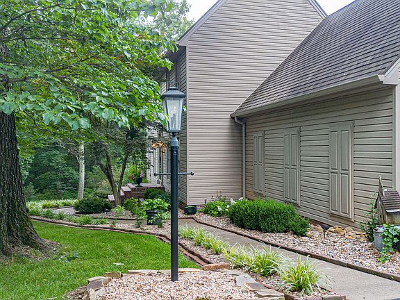 2nd image of 161 Shady Brook Ln