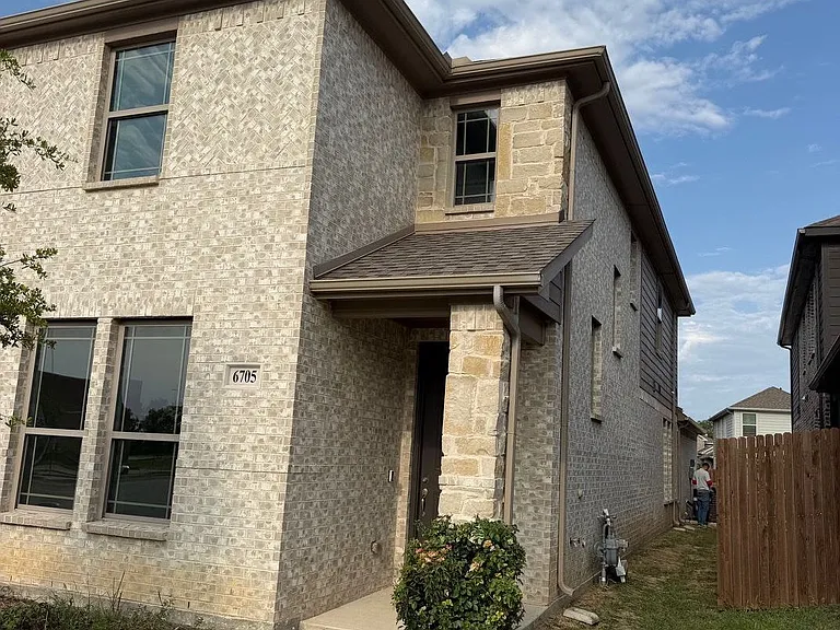 6705 Farsight Dr #6705 — Photo 2
