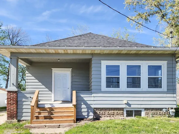 221 W Marion St, Manchester, IA 52057
