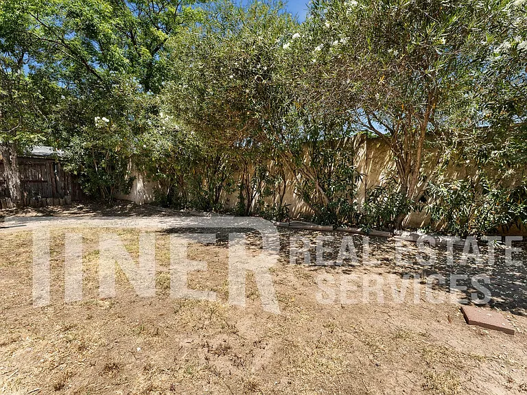 3233 Oriole Way — Photo 22