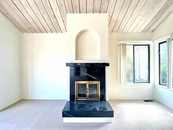 2nd image of 907 Bosworth St APT 2