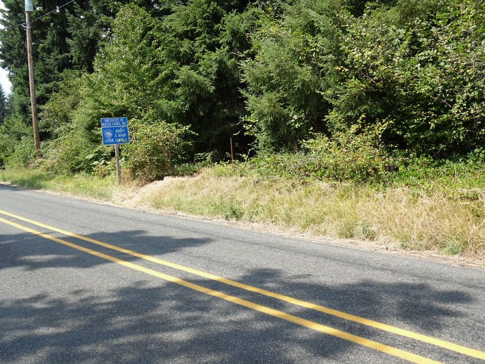 2nd image of 3228 Harts Lake Rd S