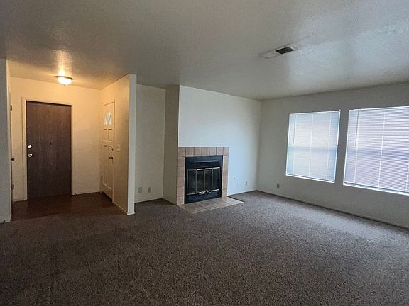 4th image of 4300-04 W Douglas Ave #4300