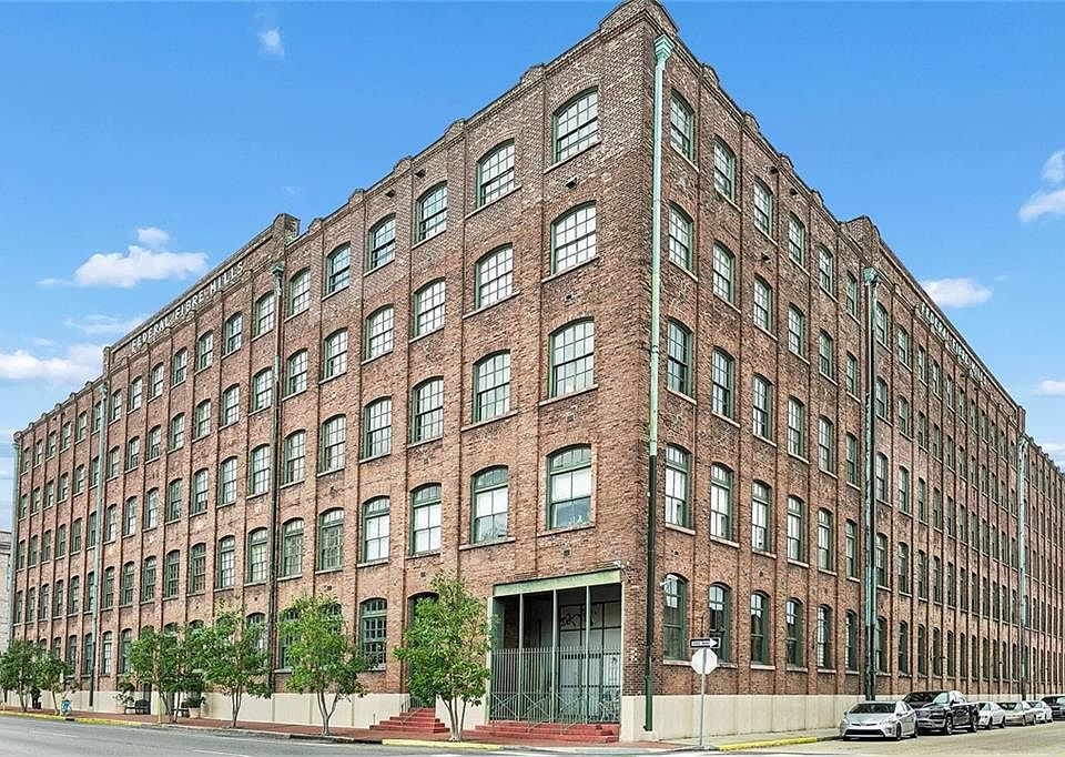1st image of 1107 S Peters St APT 316