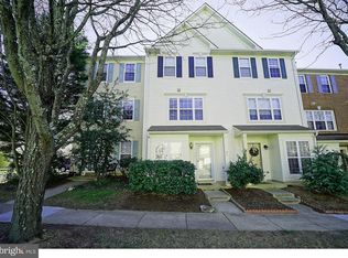 42997 Astell St, Chantilly, VA 20152