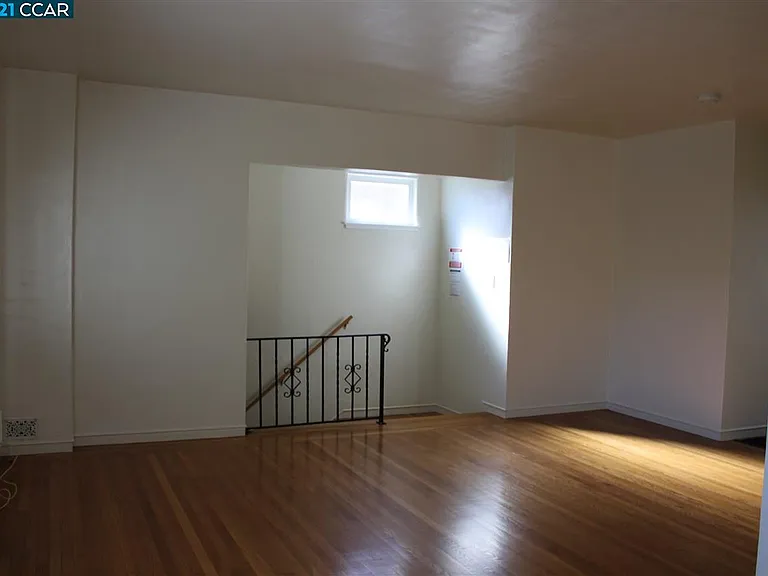 515 Lexington Ave #517 — Photo 27