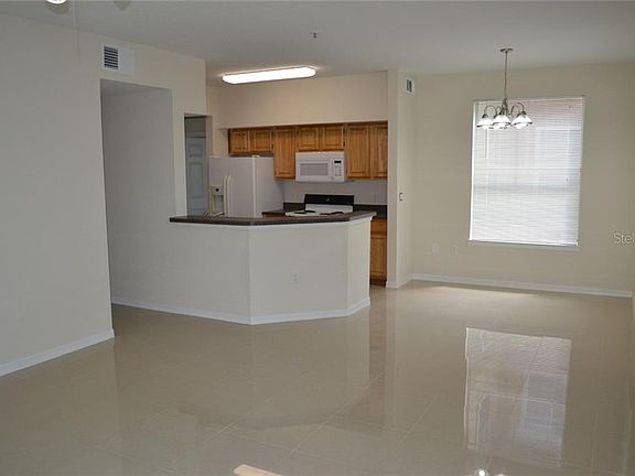 4th image of 5957 Westgate Dr APT 1913
