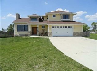 1306 Iowa State Cir, Marshall, MN 56258