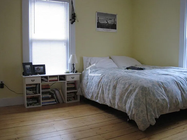 20 Eastburn St #1B — Photo 3